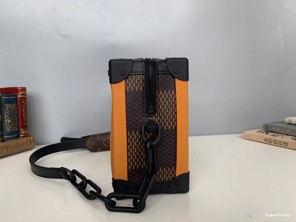 TRUNK SOFT LOUIS VUITTON 0805